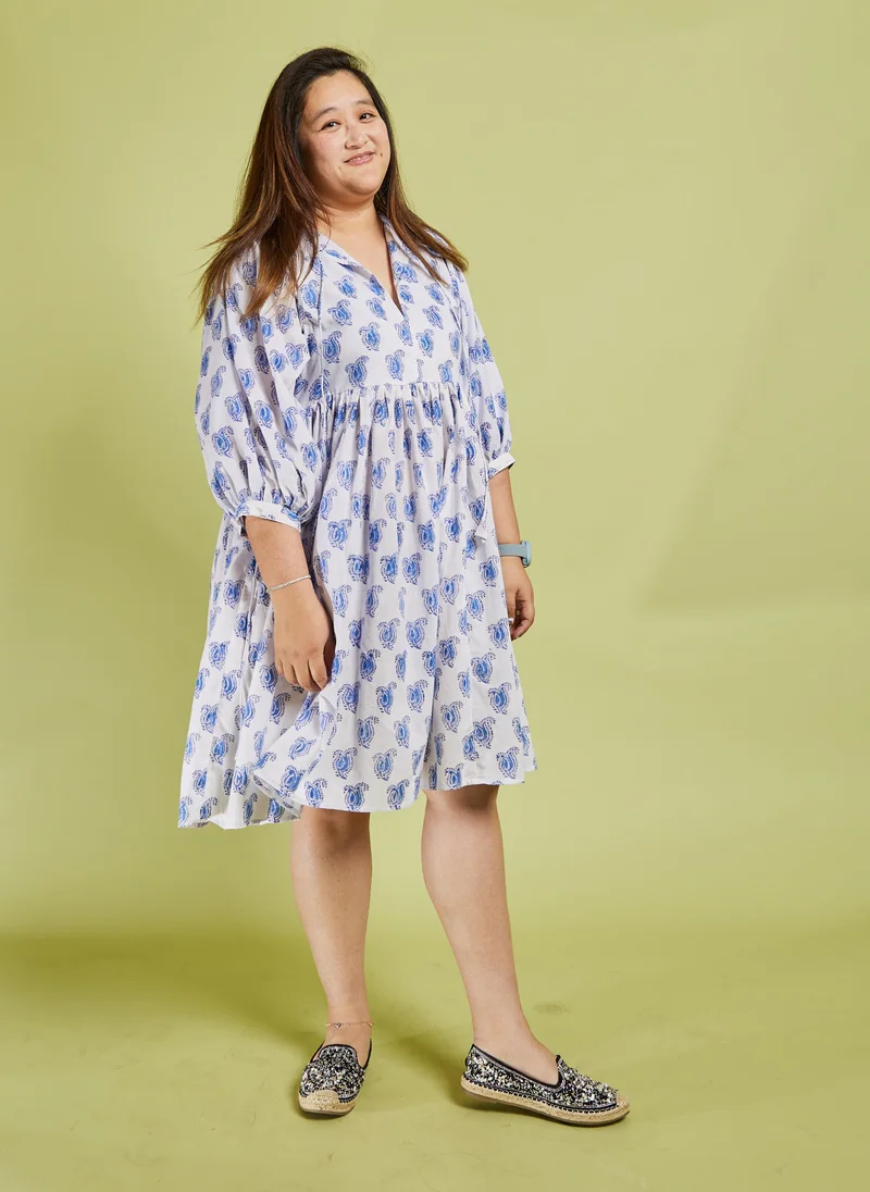 كشمش فستان قصير بنقشة بيزلي